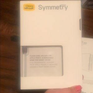 Otter Box Symmetry Series iPad Mini 5